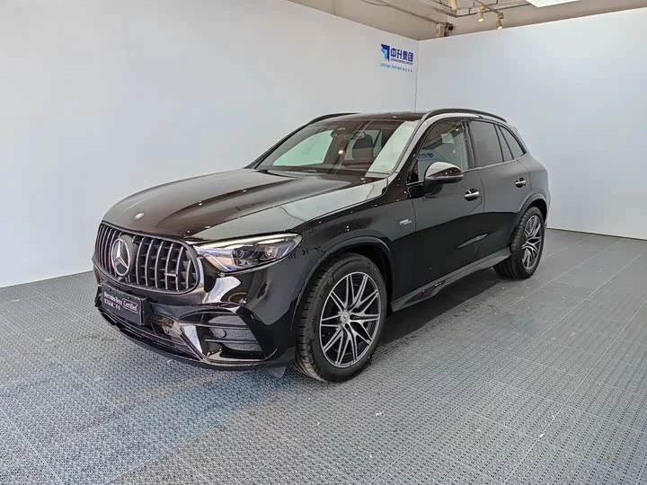 Mercedes-Benz GLC AMG