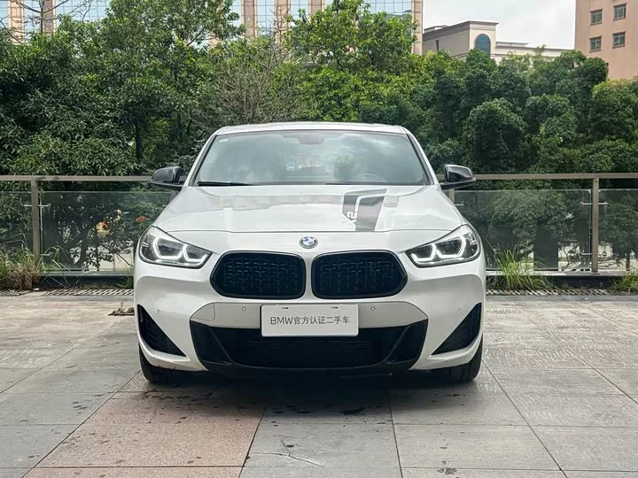 BMW X2