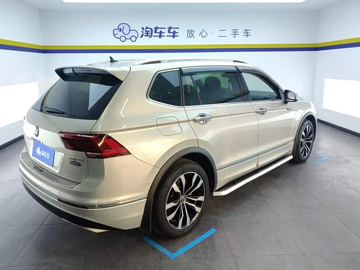 Volkswagen Tiguan L