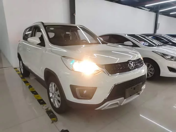 BAIC Shenbao X35