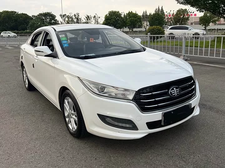 FAW Besturn B50