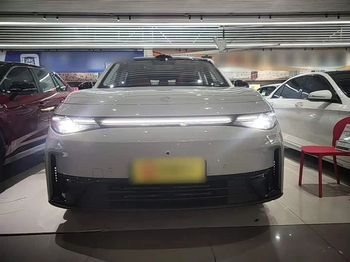 Leapmotor Zero running C10