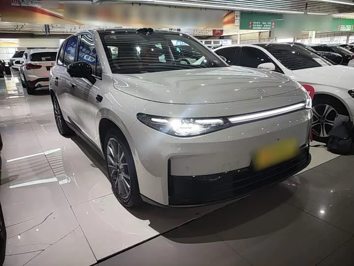Leapmotor Zero running C10