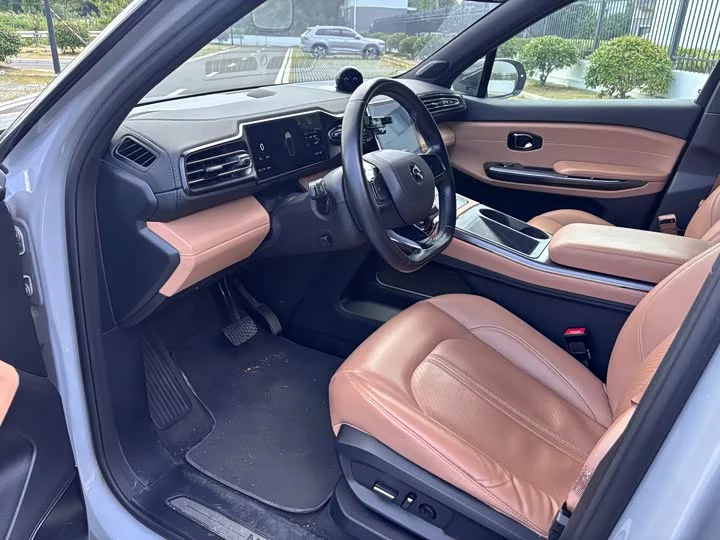 NIO ES6