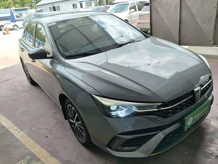Roewe i5