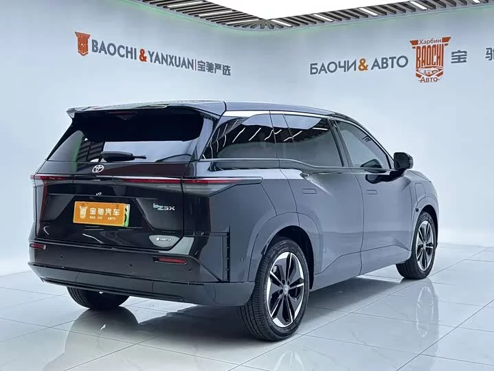 Toyota Bozhi 3X