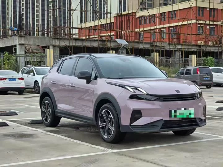 Lynk & Co 06 EM-P