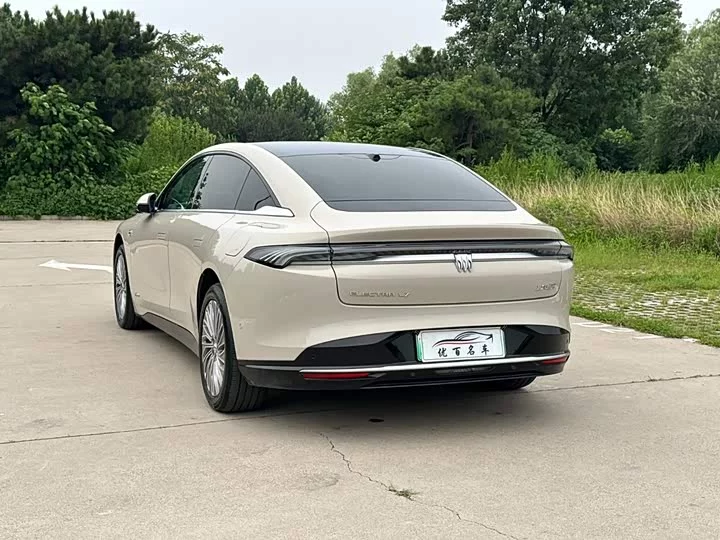 Buick Zhijing L7