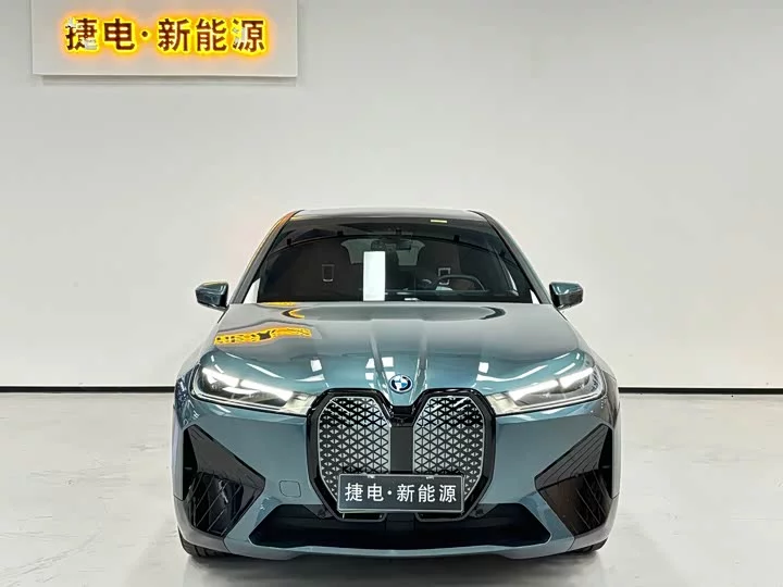 BMW iX M60