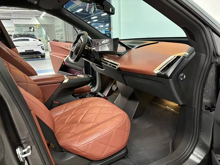 BMW iX M60