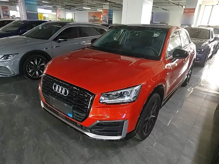 Audi Q2L