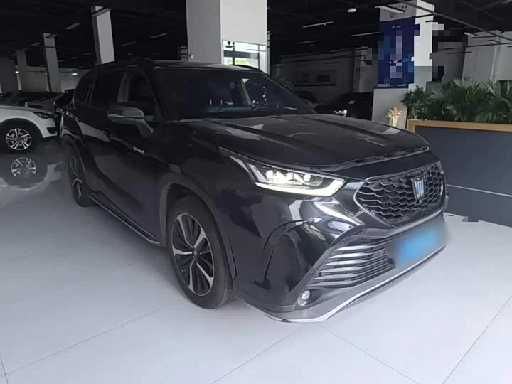 Toyota Crown Kluger