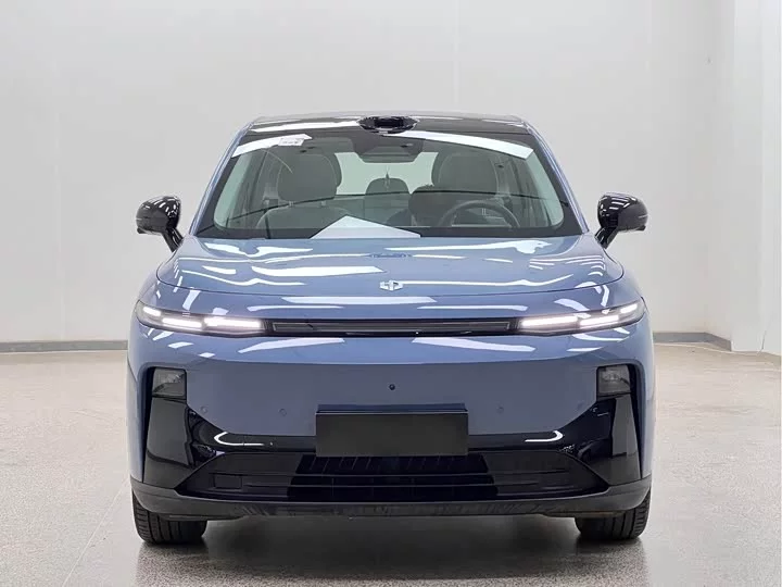 Leapmotor B10