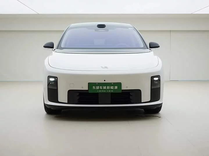 Li Ideal i8