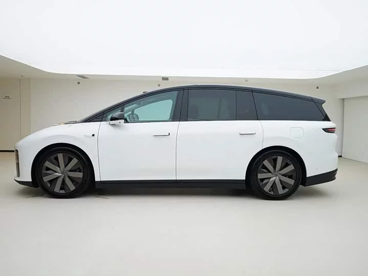 Li Ideal i8
