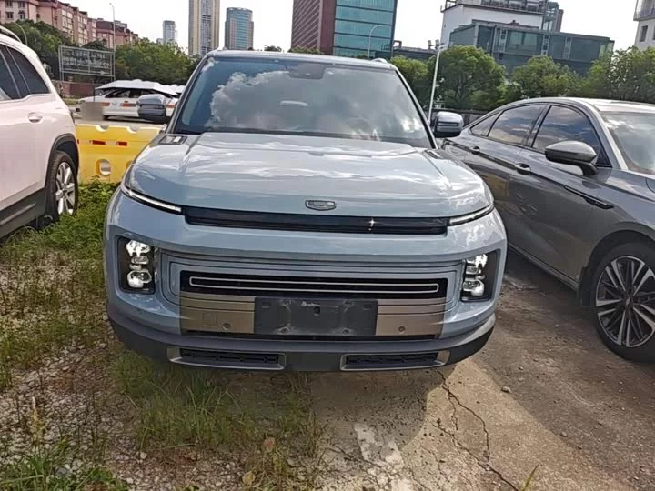 Geely ICON