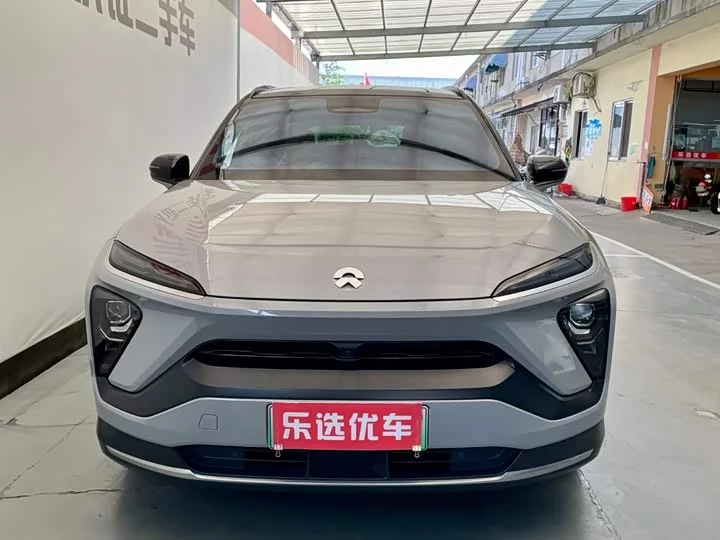 NIO ES6