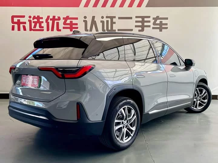 NIO ES6