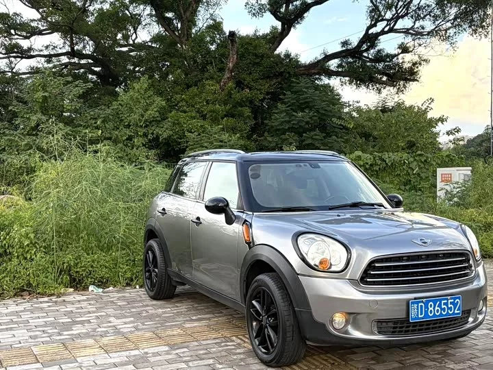 MINI COUNTRYMAN