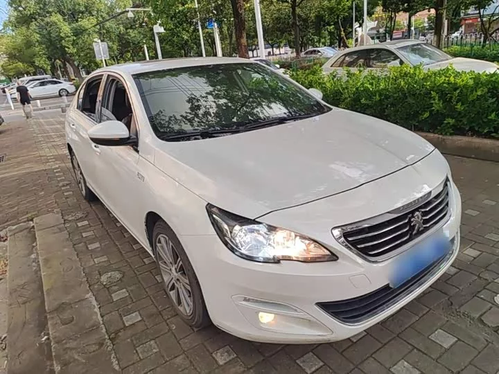 Peugeot 408