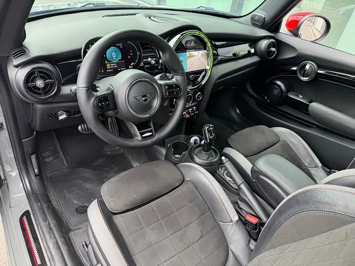 MINI 