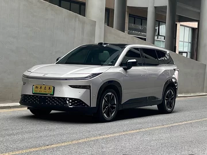 Toyota Bozhi 3X
