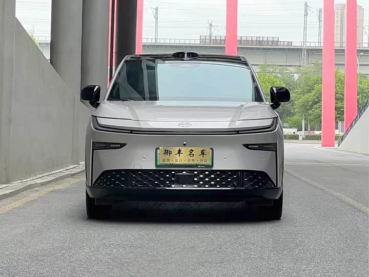 Toyota Bozhi 3X