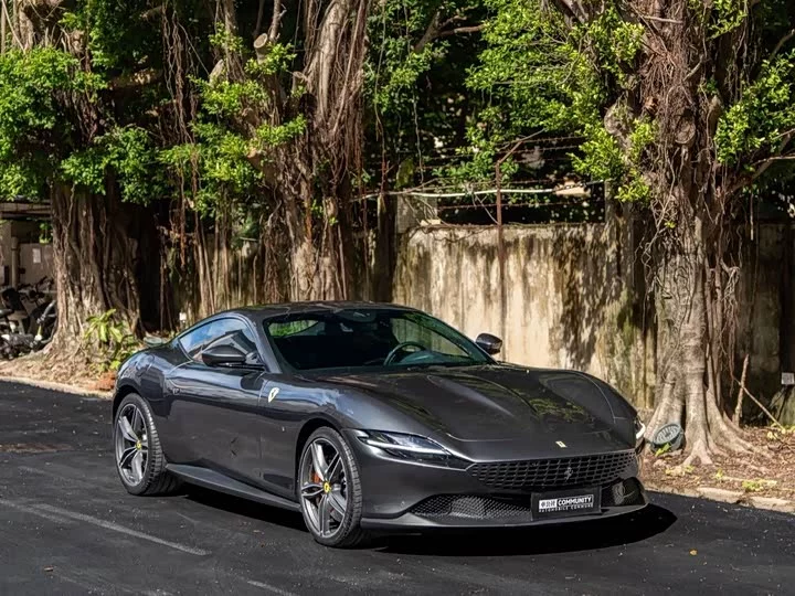 ferrari Roma