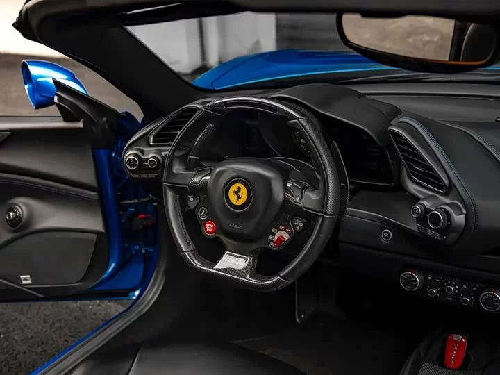 ferrari 488