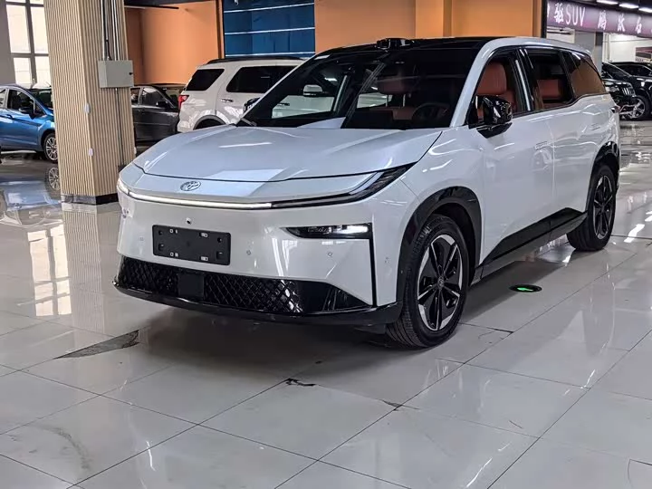 Toyota Bozhi 3X