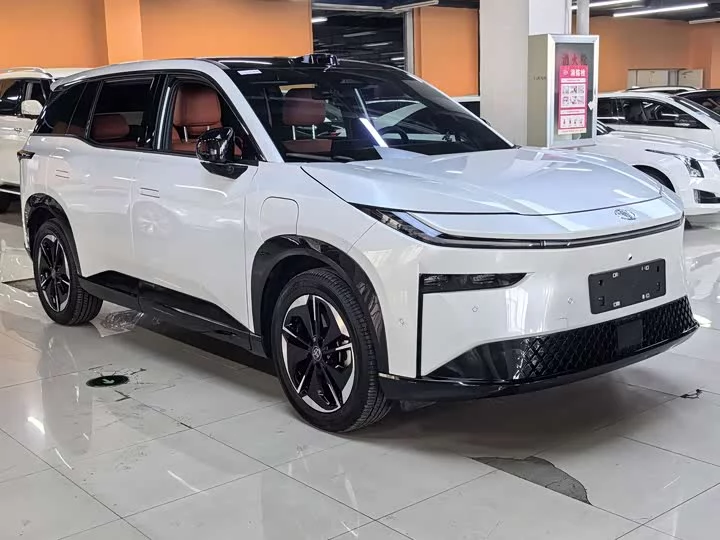 Toyota Bozhi 3X
