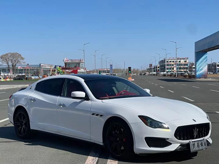 Maserati President