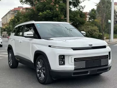 Geely ICON