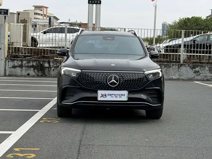Mercedes-Benz EQB
