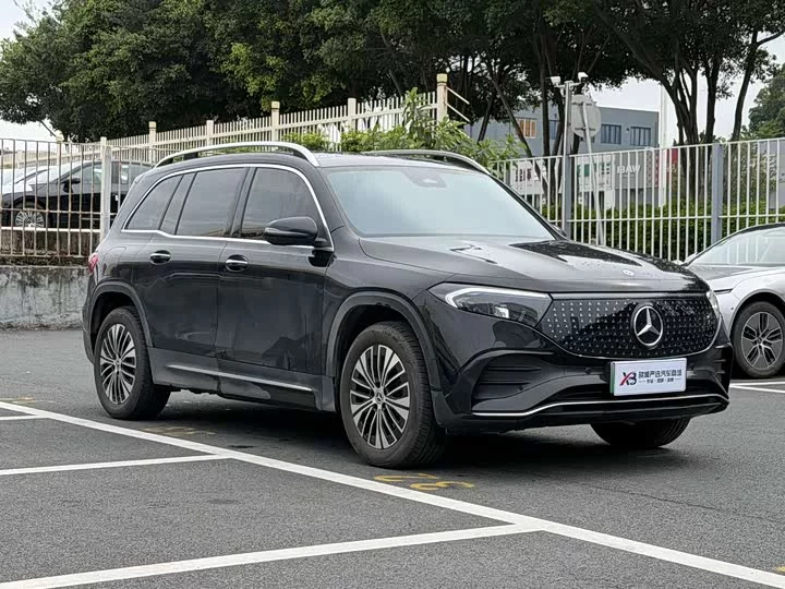 Mercedes-Benz EQB