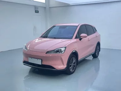 NETA Nezha V