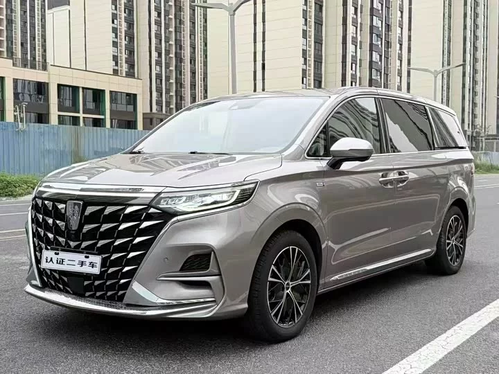 Roewe iMAX8