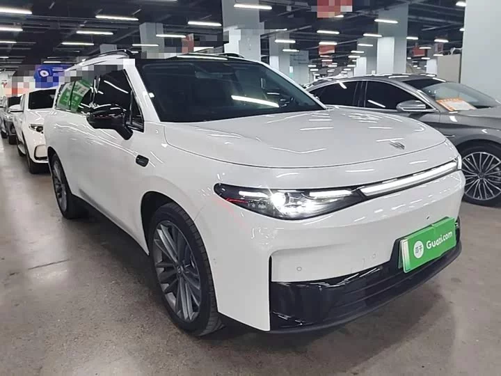 Leapmotor C16