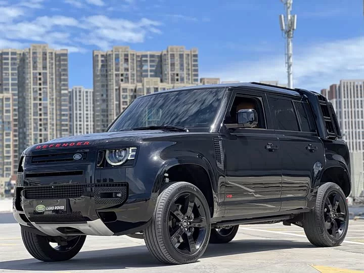 Land Rover guard