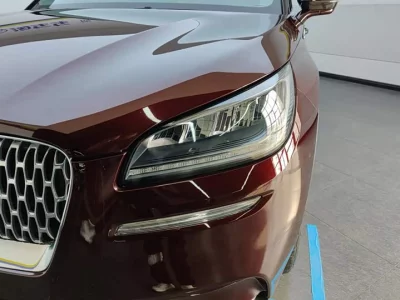 Lincoln Corsair