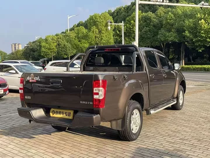 Isuzu RE-MAX