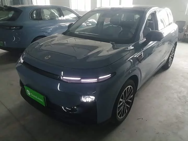 Leapmotor B10