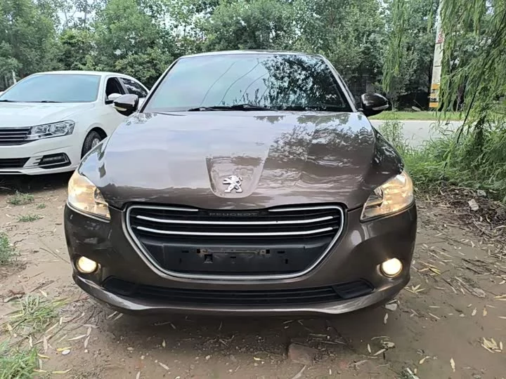 Peugeot 301