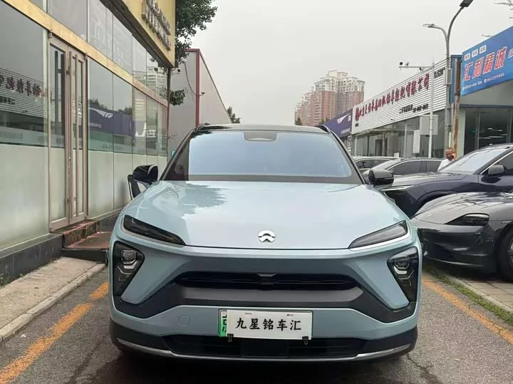 NIO ES6