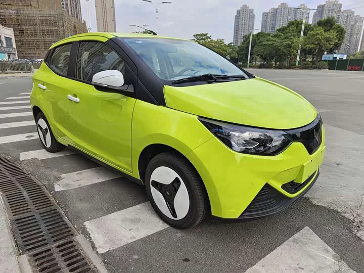 Jiangling Easy EV2