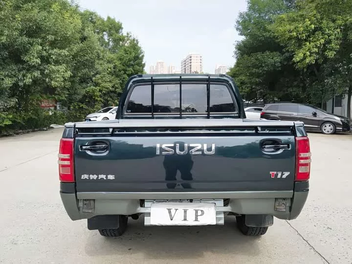 Isuzu Qingling T17