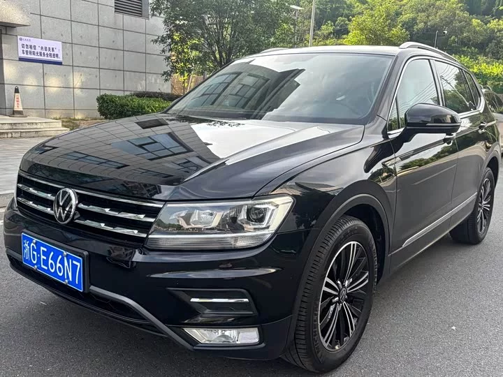 Volkswagen Tiguan L