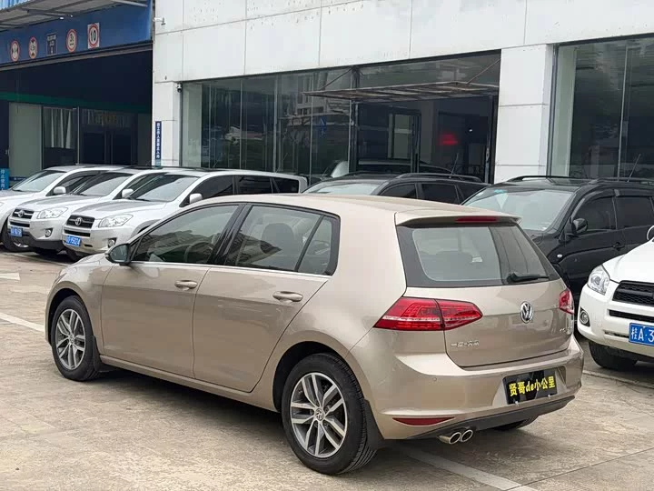 Volkswagen golf