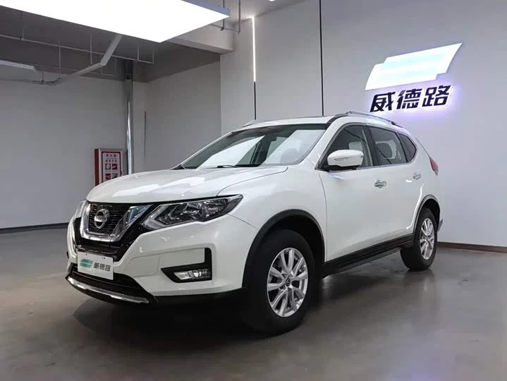 Nissan Qijun