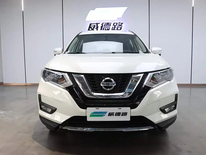 Nissan Qijun